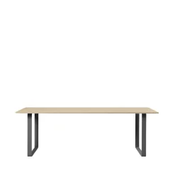 Muuto Dining Tables*70/70 dining table 225x90 cm, Oak veneer-Plywood-Black Beige