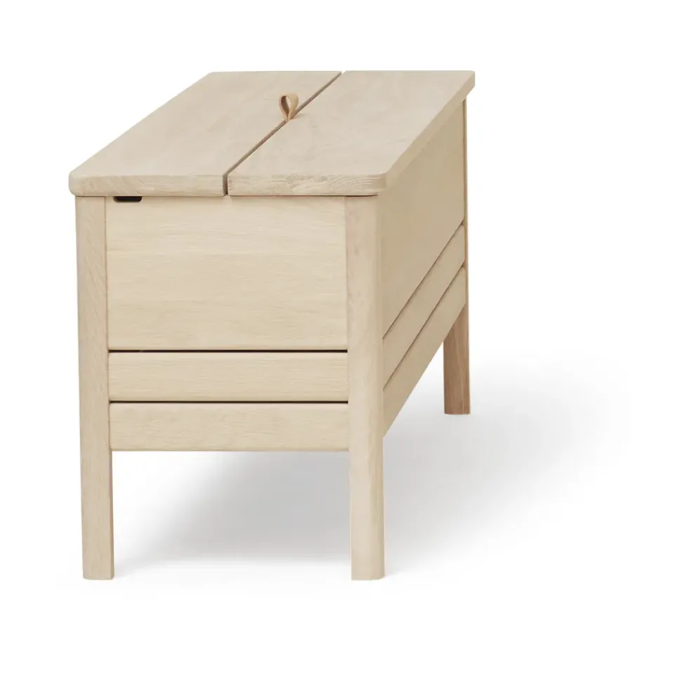 Form & Refine Benches*A Line storage bench 111 cm, White oak Beige