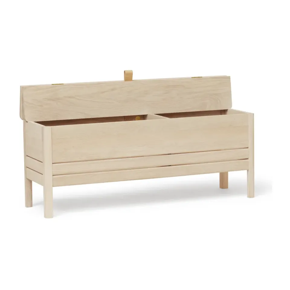 Form & Refine Benches*A Line storage bench 111 cm, White oak Beige
