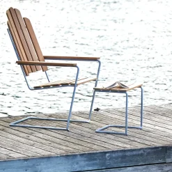 Grythyttan Stålmöbler Seating*A3 table/footstool, Oak oil-hot-dip galvanized stand Beige