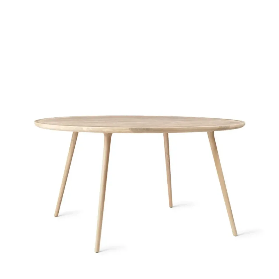 Mater Dining Tables*Accent dining table round, Oak white pigmenterad matte lacquer. ø140 cm Beige