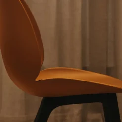 GUBI Chairs*Beetle Plastic chair, Sweet , black leg Pink