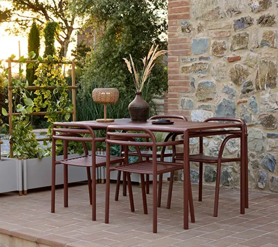 Cane-line Balcony Furniture*Bliss armchair, Desert Red