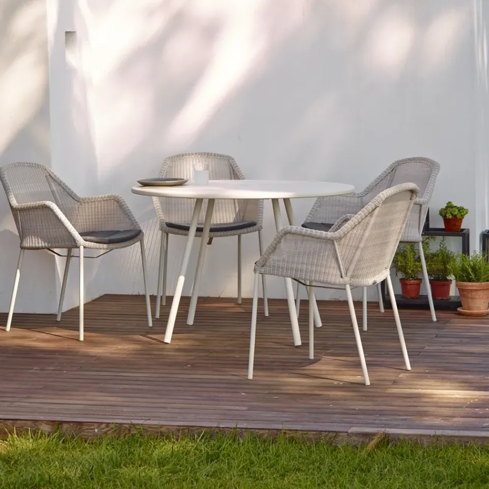 Cane-line Seating*Breeze stackable armchair weave, grey White