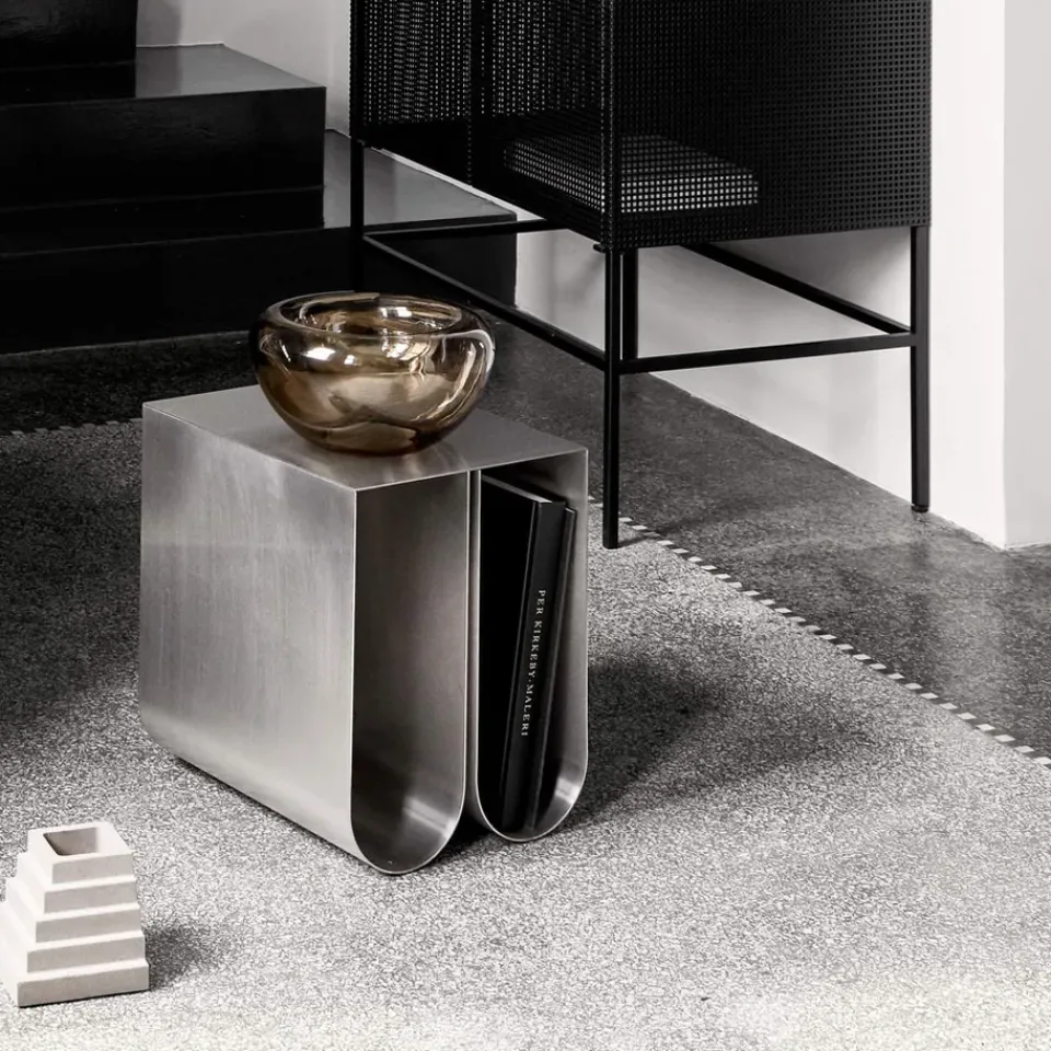 Kristina Dam Studio Side Tables*Curved side table, Black