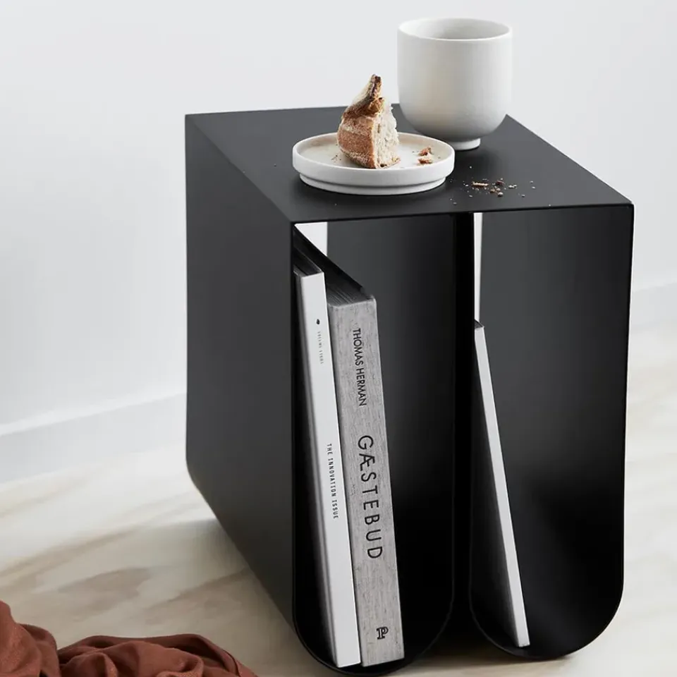 Kristina Dam Studio Side Tables*Curved side table, Black