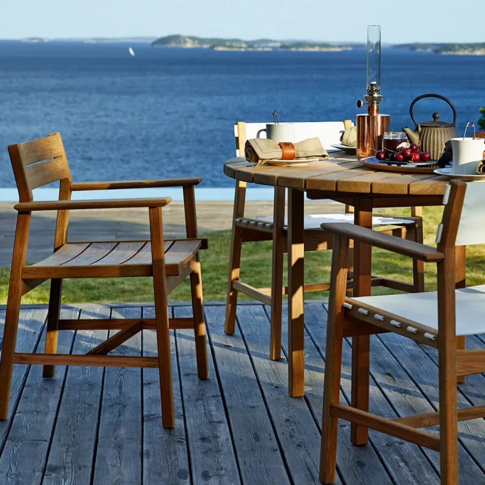 Skargaarden Table For Outdoor Use*Djurö dining table round Ø110 cm, Teak Brown