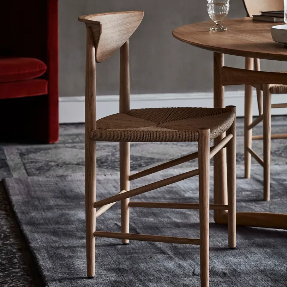 &Tradition Chairs*Drawn chair HM3, White oiled oak Beige