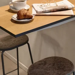 Mater Bar Stools*Earth bar stool, Coffee. h.74. black steel stand Brown