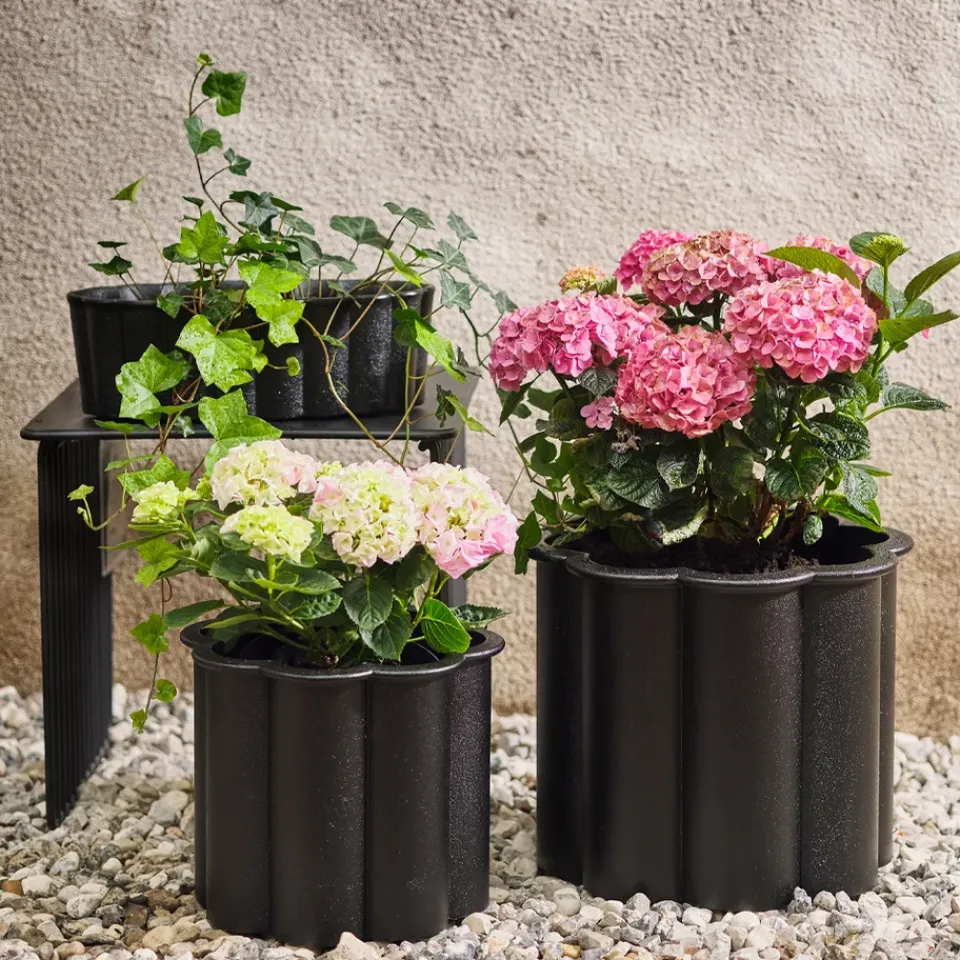 Byarums bruk Garden Details & Accessories*Gråsippa plant pot, , no. 1 Ø33 cm Black