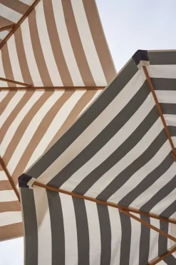 1898 Sun Protection*Hisshult parasol Ø270 cm, stripe-teak Beige