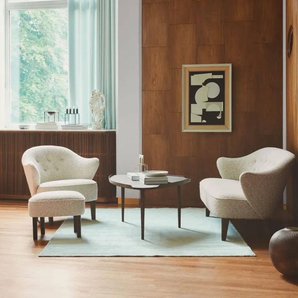 Audo Copenhagen Sofas*Ingeborg 2.5-seat sofa, Sheepskin sahara. leg oak nature Brown