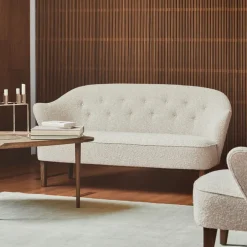Audo Copenhagen Sofas*Ingeborg 2.5-seat sofa, Sheepskin moonlight-leg oak smoked White