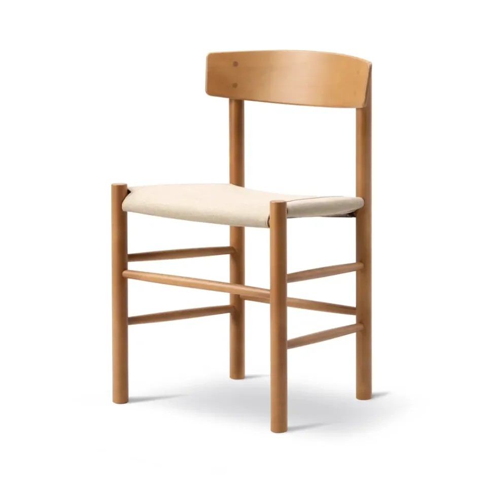 Fredericia Furniture Chairs*J39 chair, Vintage lacquered beech-canvas natural Beige