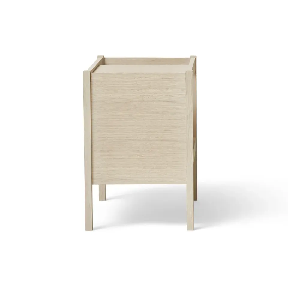 Form & Refine Side Tables*Journal side table 29x43 cm, White oak Beige