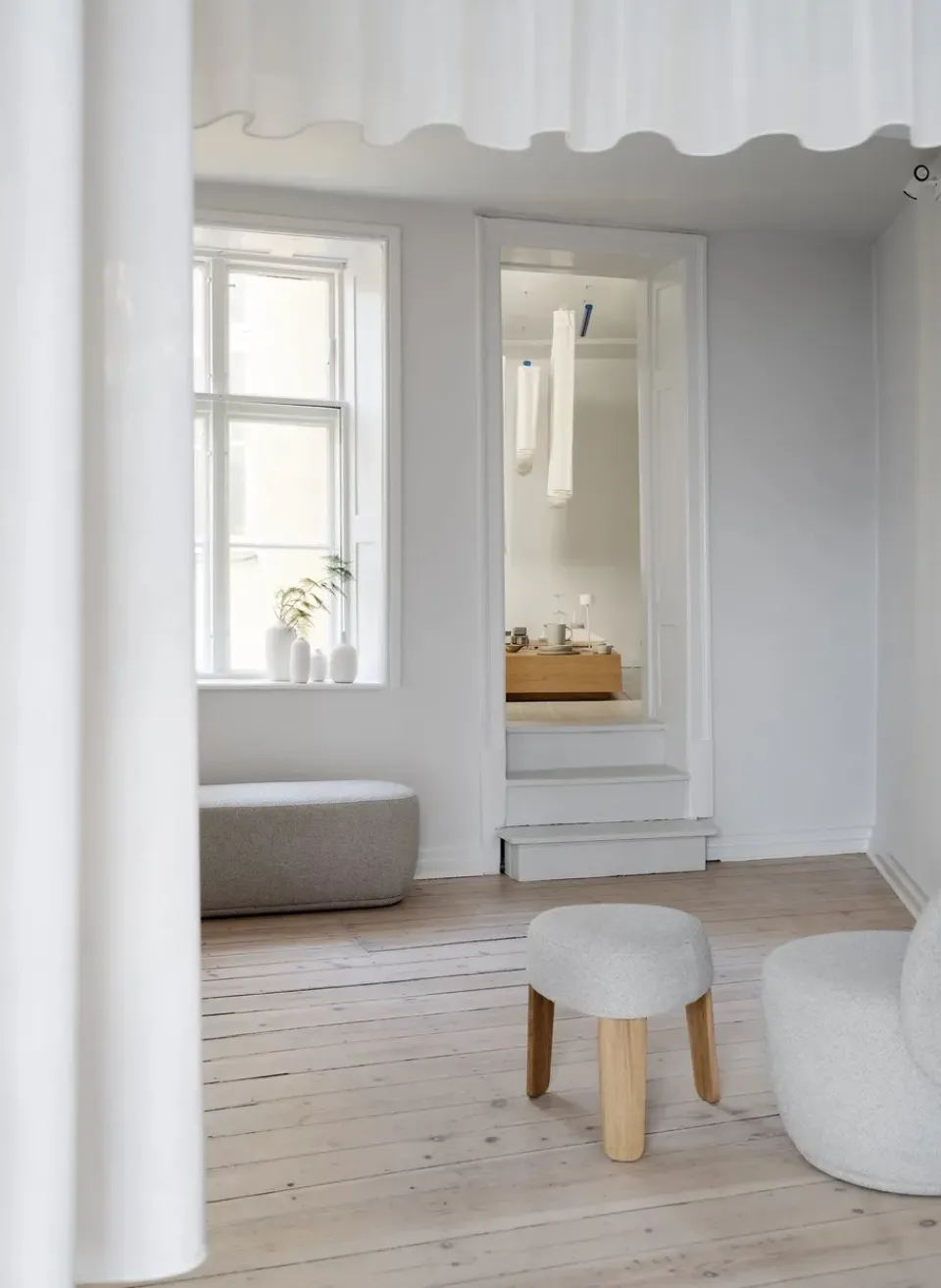 Blomus Benches*Kuon bench, Socia Dessert Grey
