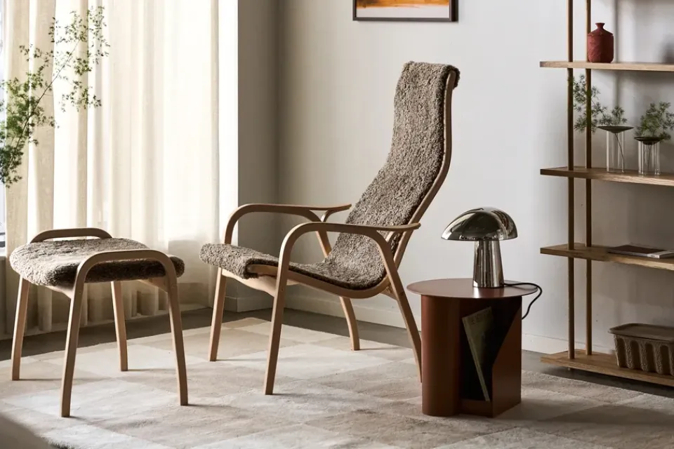 Swedese Armchairs & Footstools*Lamino arm chair laquered beech/sheep skin, Sahara (nougat brown) Beige