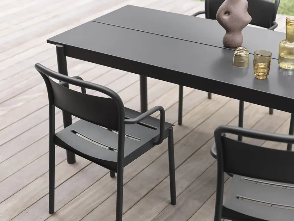 Muuto Table For Outdoor Use*Linear steel table 75x200 cm, Black