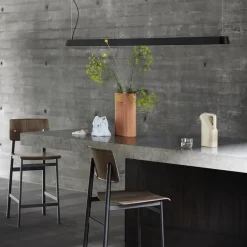 Muuto Bar Stools*Loft barstool, Oak, high, black steel legs Beige