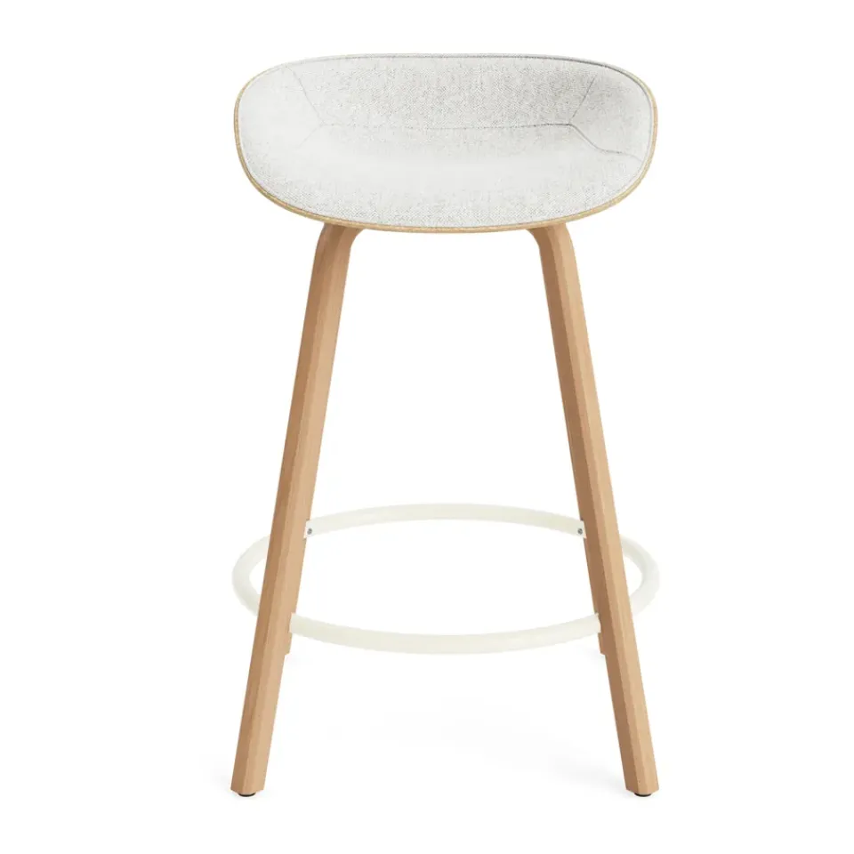 Normann Copenhagen Bar Stools*Mat Barstool front-upholstered 65 cm., Hallingdal 110-hemp-beech-cream steel Beige