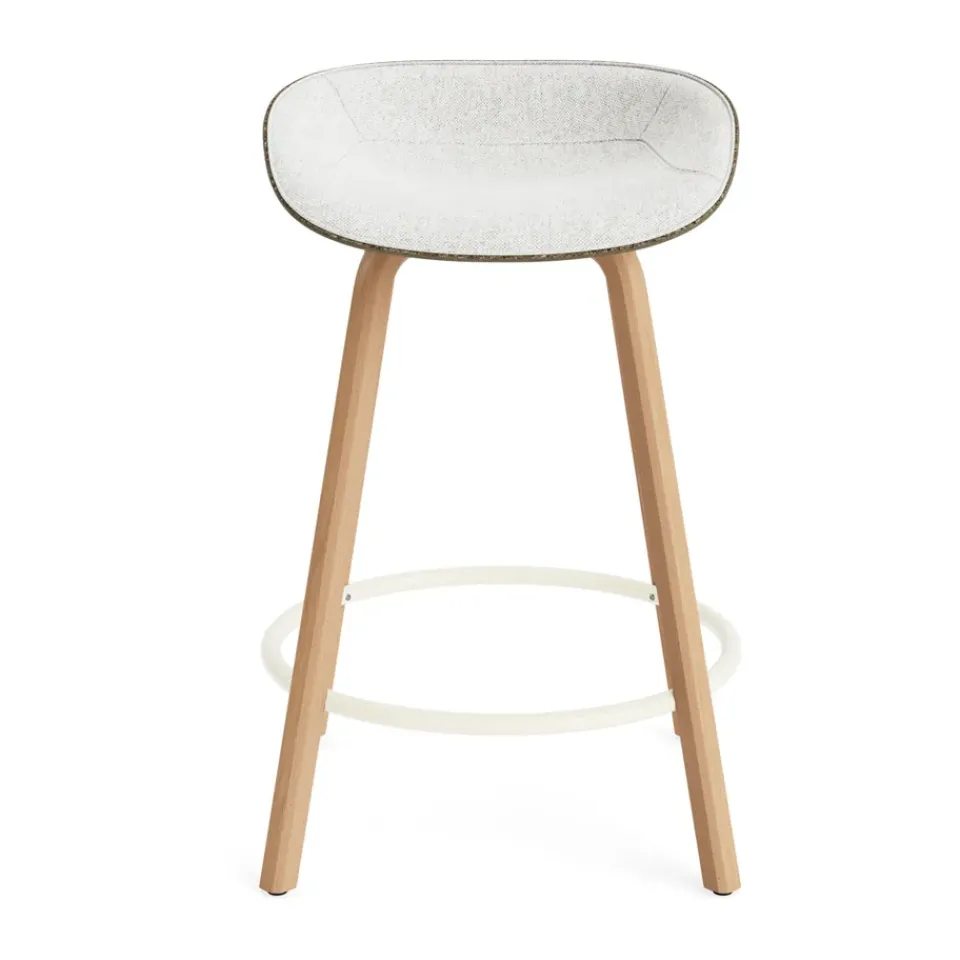 Normann Copenhagen Bar Stools*Mat Barstool front-upholstered 65 cm., Hallingdal 110-seaweed-beech-cream steel Beige