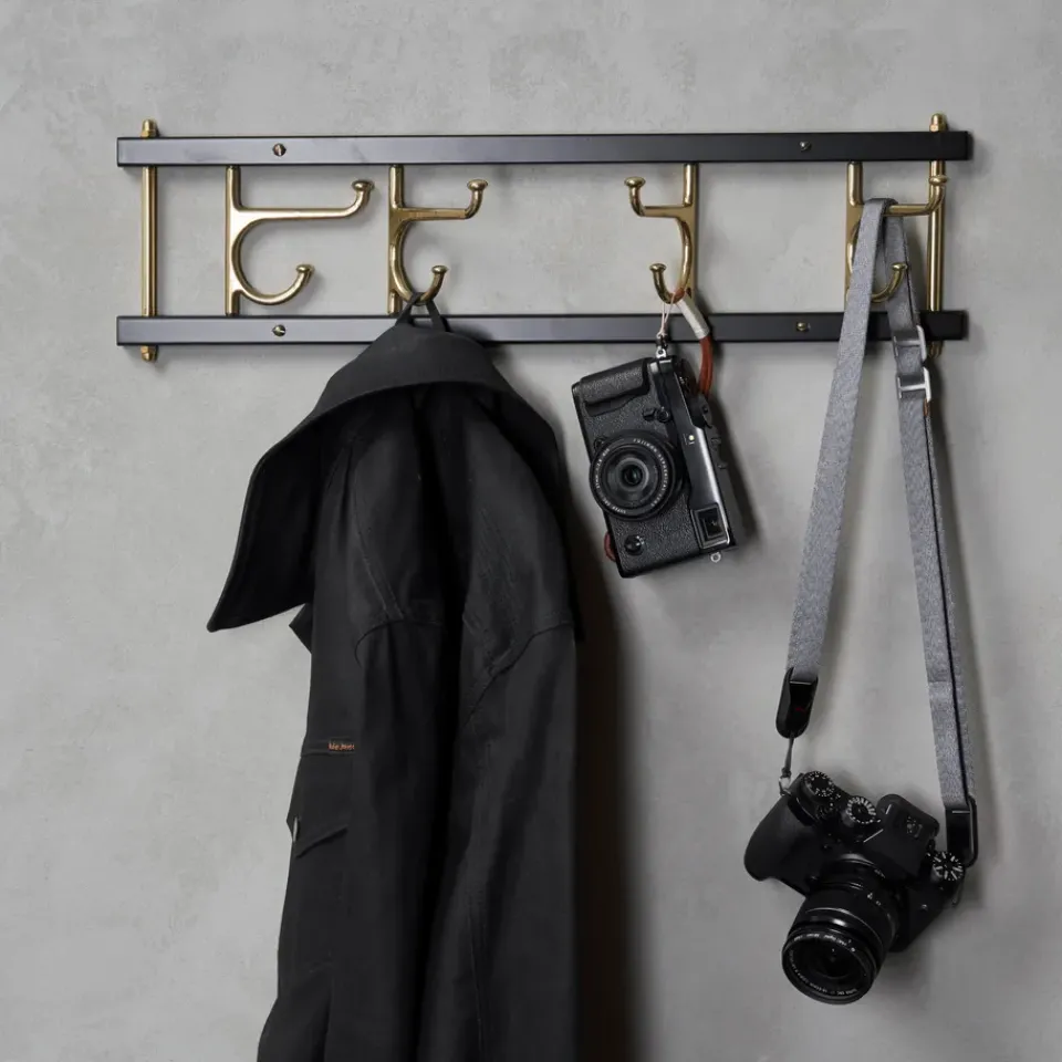 Essem Design Clothes Hooks & Hangers*Maxi 4 Dekorativ hook rail, -brass Black