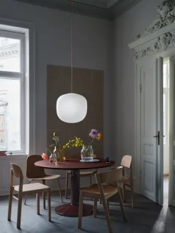 Muuto Dining Tables*Midst pedestal table, Dark oiled oak-grey, Ø120 cm BrownBlack