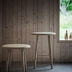 Stolab Bar Stools*Miss Button bar stool, Oak natural oil. medium Beige