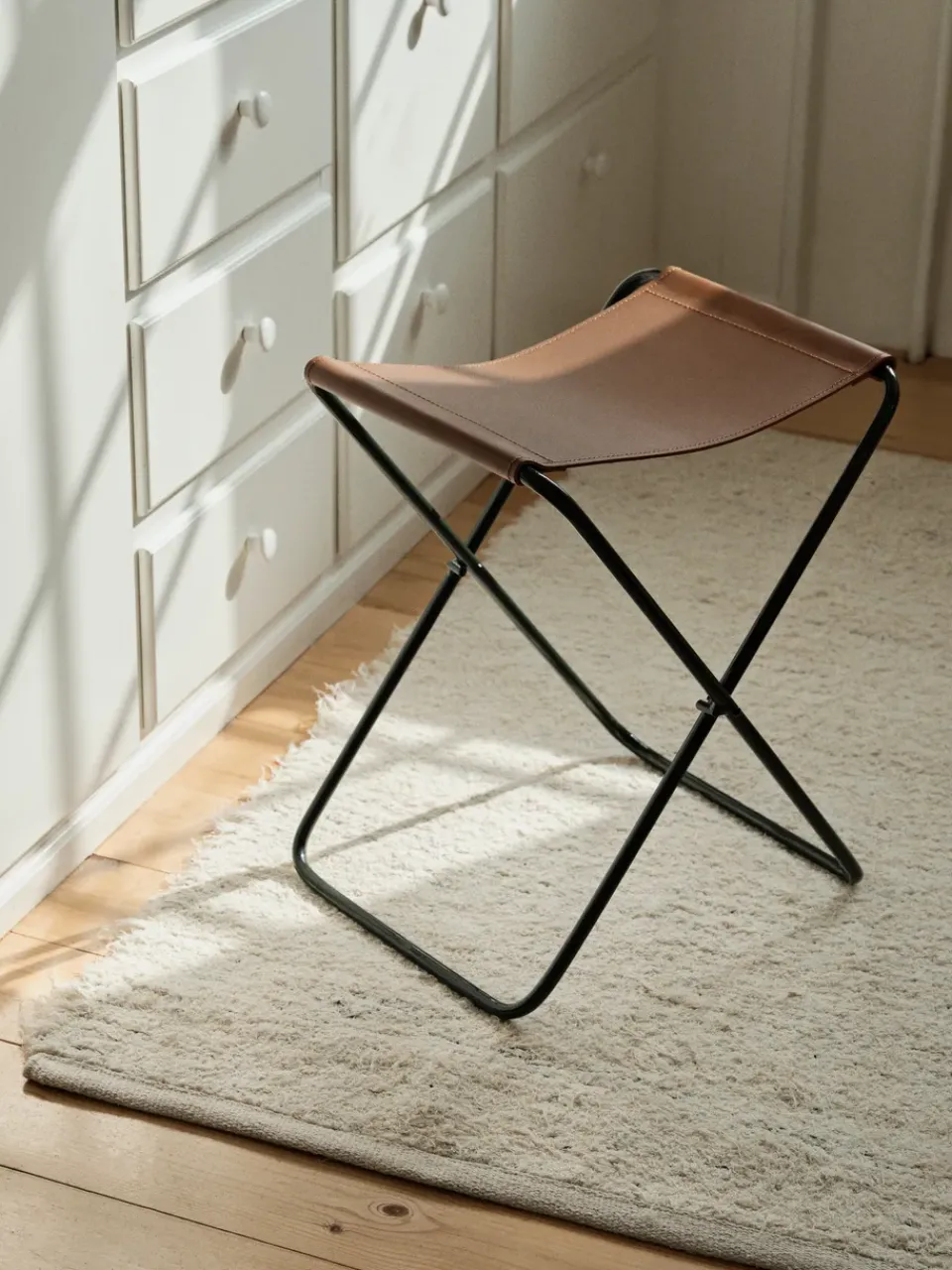 Broste Copenhagen Stools*Nola stool leather, Forest green GreenBrown
