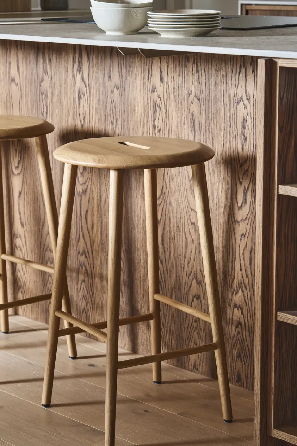 1898 Bar Stools*Norrabo barstool 65 cm, Natural lacquered oak Brown