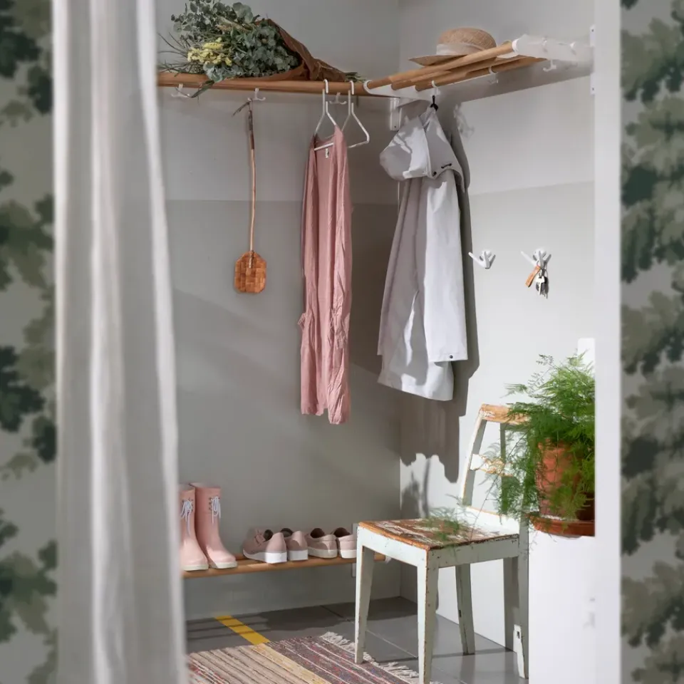 Essem Design Hat Rack & Hat Shelves*Nostalgi hat shelf/ shoe shelf, oak, white BrownWhite