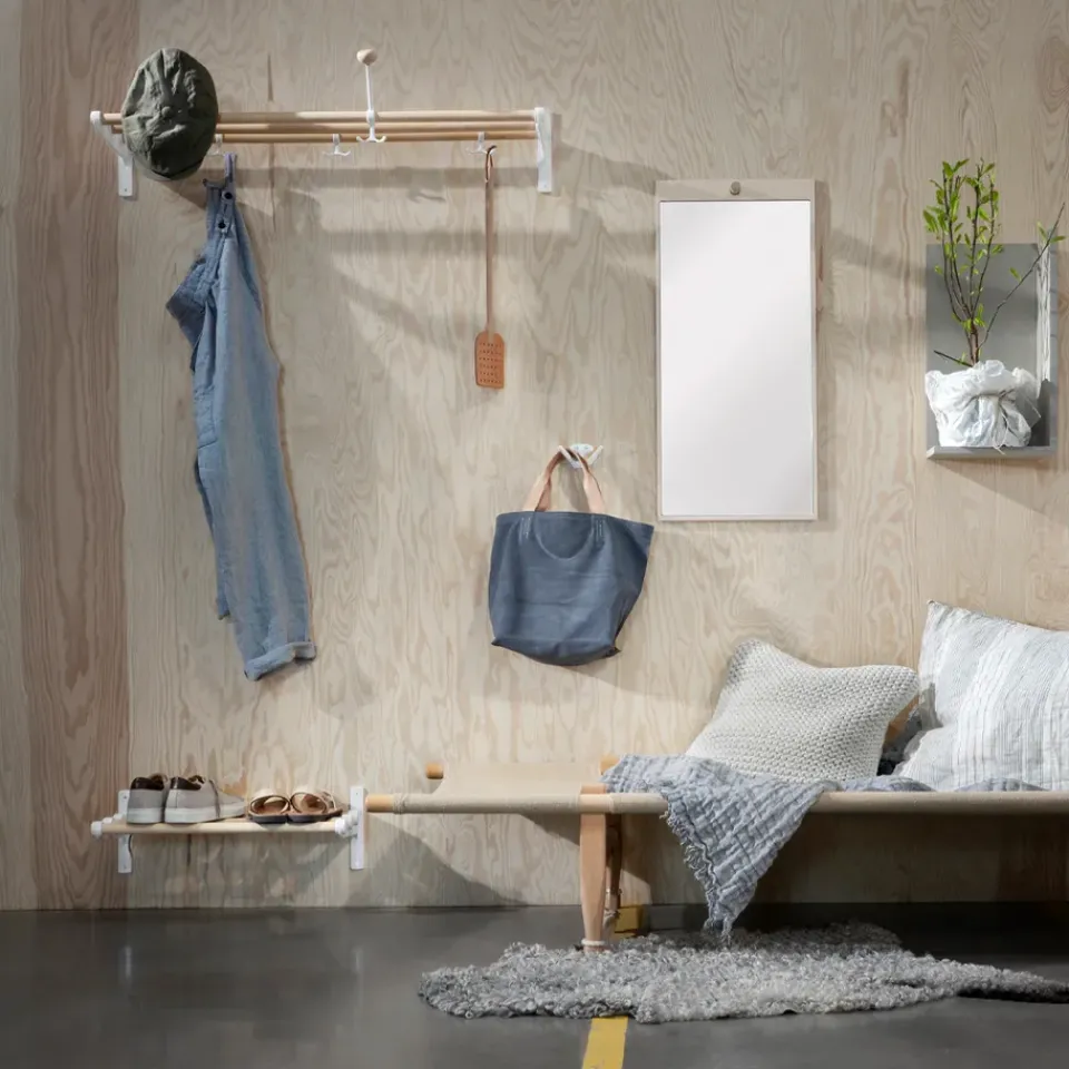 Essem Design Hat Rack & Hat Shelves*Nostalgi Shoe or hat shelf, Walnut, aluminium stand Brown