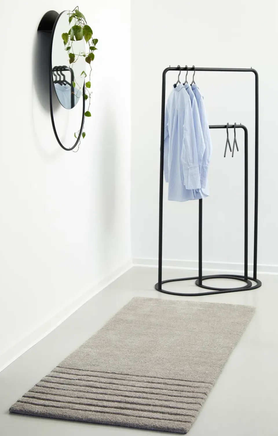 Woud Clothes Racks, Coat Stands & Hangers*O&O clothes hanger, Large Black