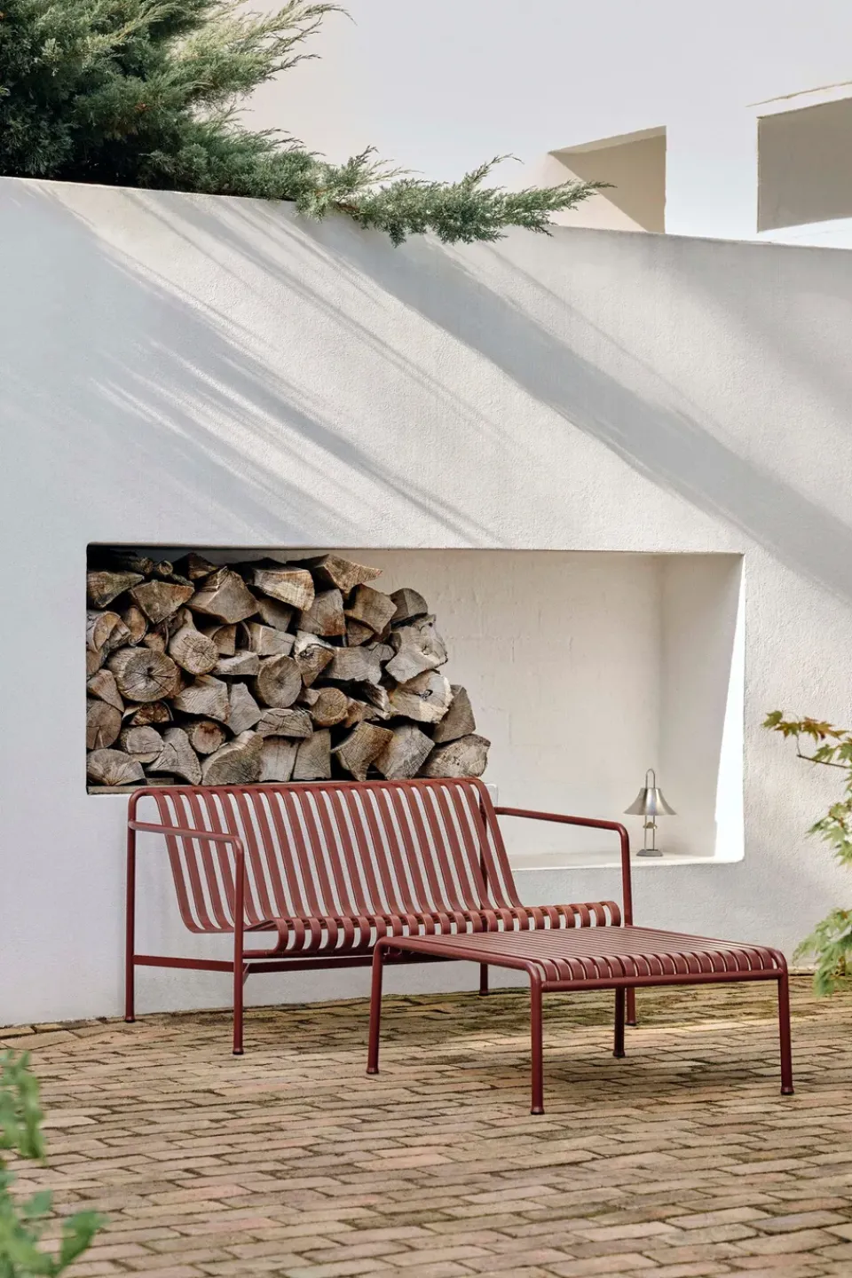 HAY Table For Outdoor Use|Outdoor Lounge Furniture*Palissade Low Table 81.5x86x38 cm, Iron Red