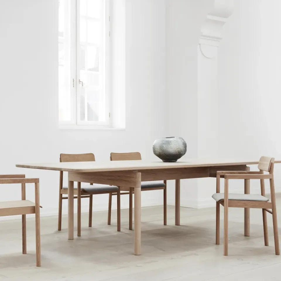 Fredericia Furniture Dining Tables*Post 6442 dining table, Soaped oak, 100x320 cm Beige