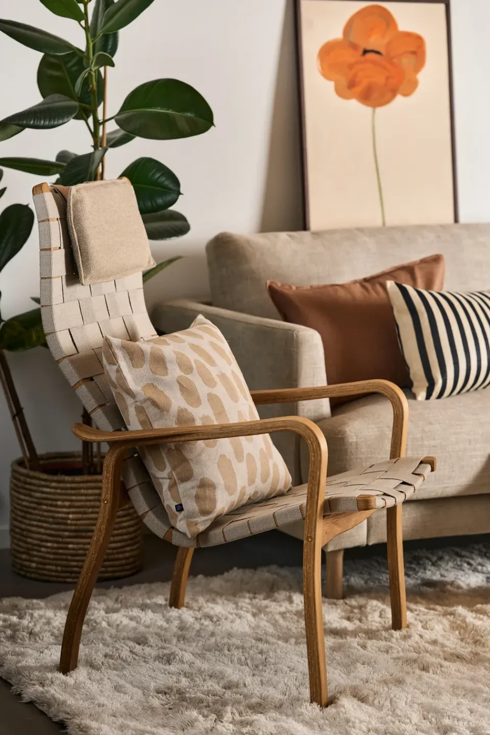 Swedese Armchairs & Footstools*Primo arm chair high with neck cushion oiled oak, Natural Beige