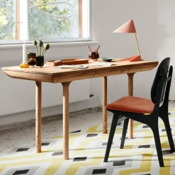 Warm Nordic Desks*Rúna desk, Smoked oak Beige