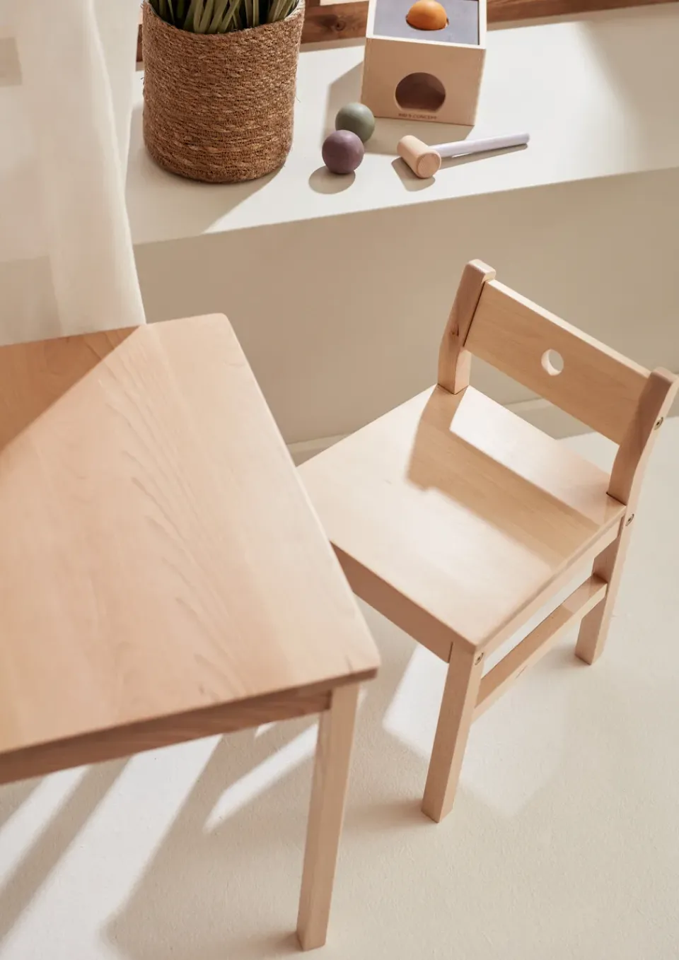 Kid's Concept Children's Tables|Children's Tables*Saga table, Beech Beige