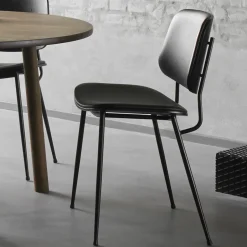 Fredericia Furniture Chairs*Søborg 3062 Metal chair fully upholstered, Leather omni 301 - Black