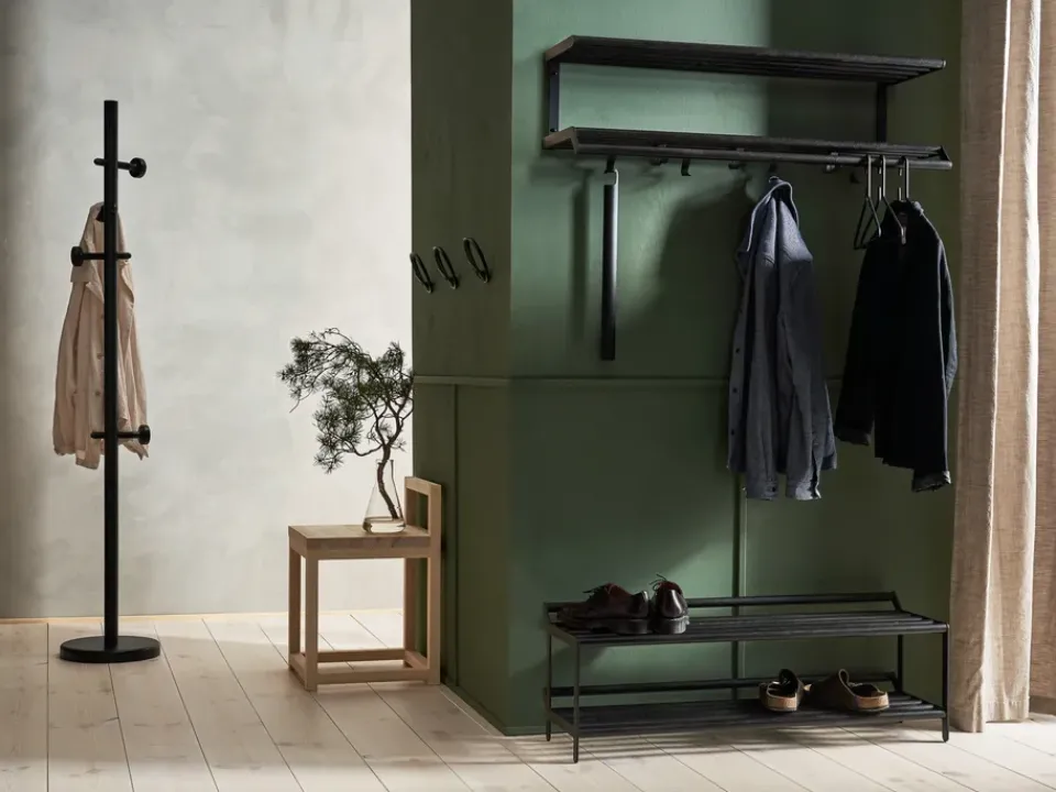 Essem Design Shoe Racks*Tamburin shoe shelf 100 cm, oiled oak- Black