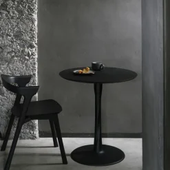 Ethnicraft Dining Tables*Torsion dining table, -stained oak, Ø127 cm Black