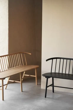 NJRD Sofas*VIOR bench with backrest, Lacquered oak Beige