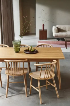 NJRD Dining Tables*VIOR dining table 90x200 cm, Lacquered oak Brown