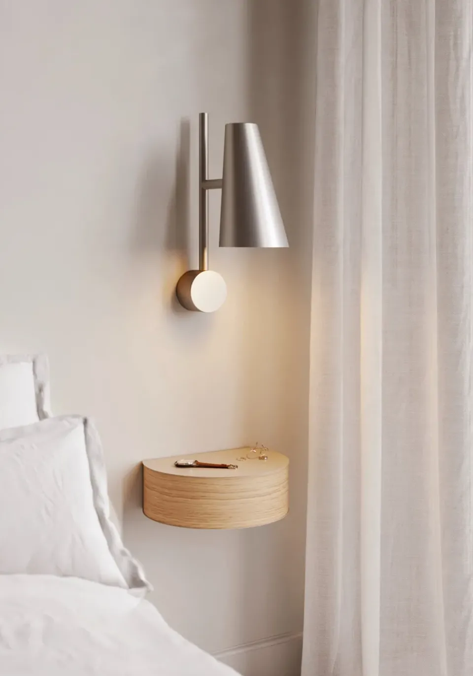 Woud Shelves & Shelving Systems*Wallie shelf, -oak Beige