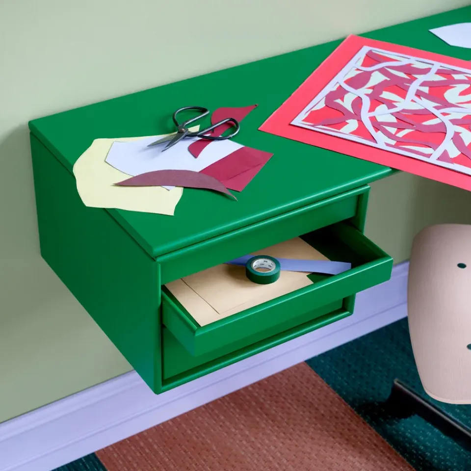 Montana Desks*Workshop desk, Beetroot 165 Red