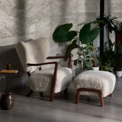 &Tradition Armchairs & Footstools*Wulff ATD3 footstool, Sheepskin moonlight, -oiled oak legs White